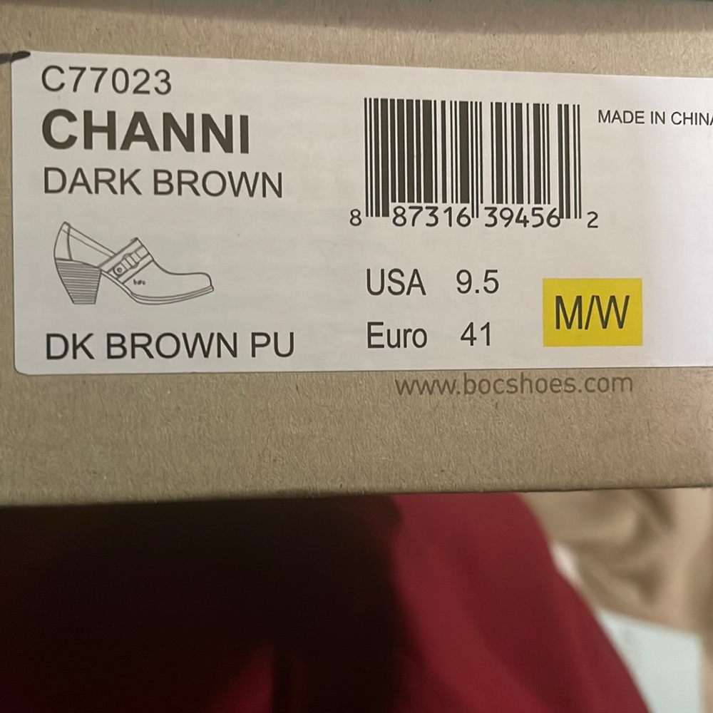 Womens B.o.c clog like shoes